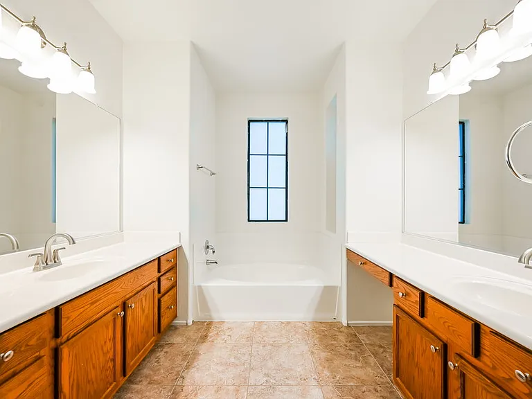 2362 W Sleepy Ranch Rd — Photo 11