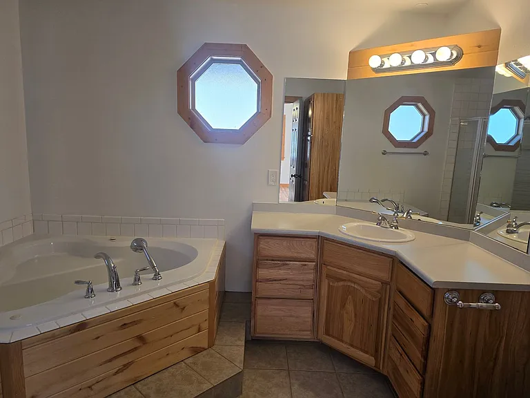 278 Lakewood St — Photo 11