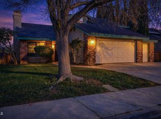 42950 Burlwood Dr, Lancaster, CA