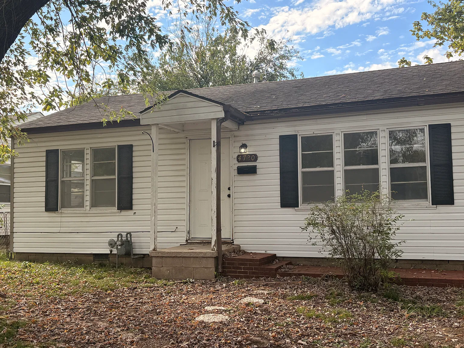 2 bed, 978 sqft, $900 — Photo 1