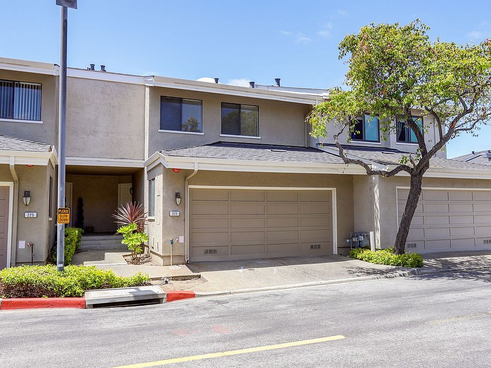 1st image of 223 Bonita Ln