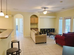 1235 SW 9th Rd APT 204, Gainesville, FL 32601