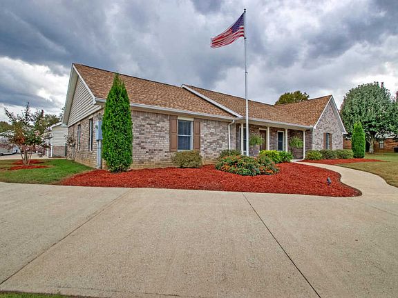 3rd image of 4103 Elizabeth Dr