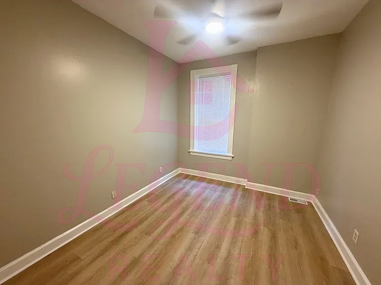 2918 Miami St #1F — Photo 10