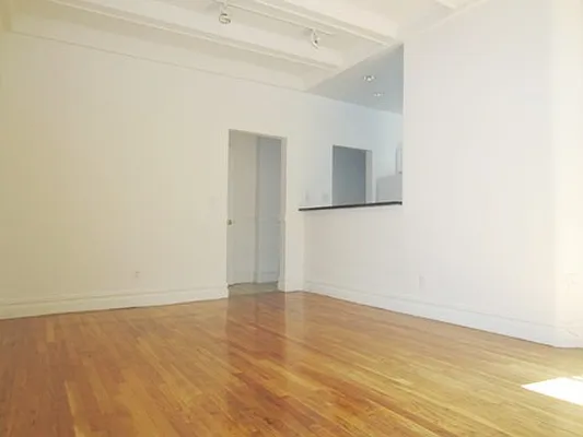 Rented by City Connections Realty | media 12