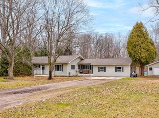 9465 Hubbard Rd, Davison, MI 48423