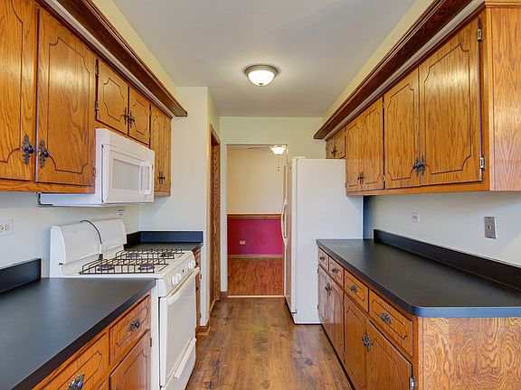 4th image of 631 Big Timber Dr #4D