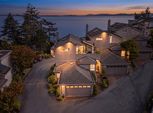 4771 Cordova Bay Rd #5, Saanich, BC V8Y2J7