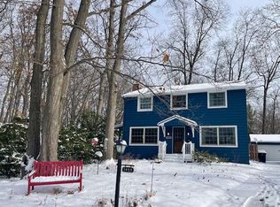 1433 Catalina Dr, Ann Arbor, MI 48103