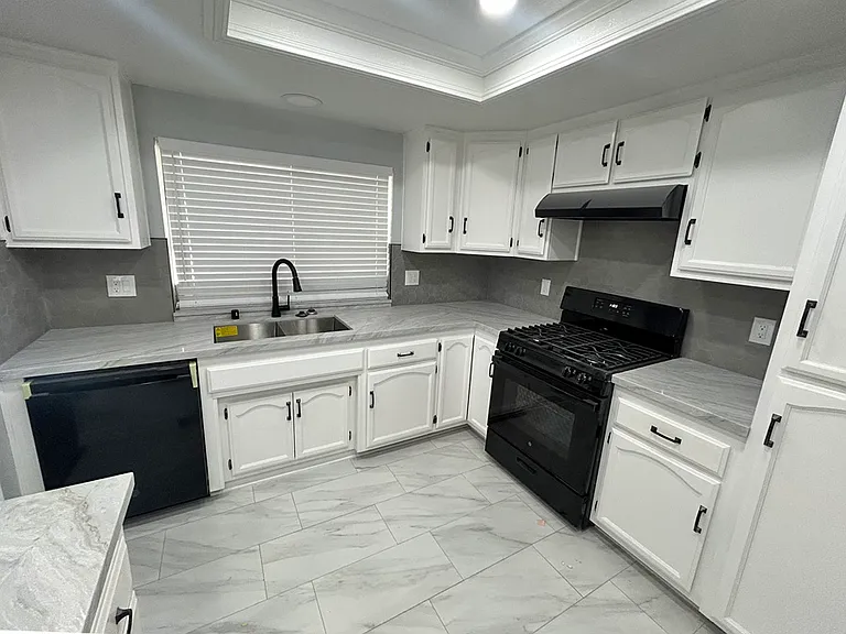 17530 Aspen St — Photo 12