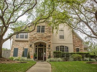 4202 Walnut Pond Dr, Houston, TX 77059