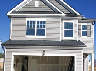 1625 Trembley Park Dr, Fuquay Varina, NC 27526