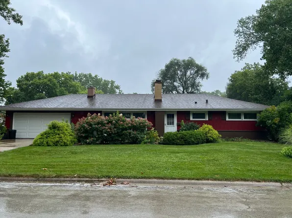 1948 Paddock Ct, Wheaton, IL 60187