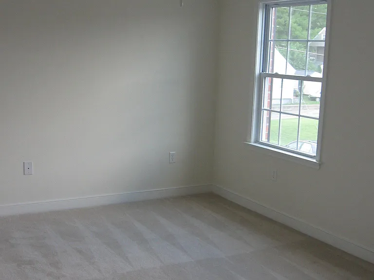 605 S Allen Ave — Photo 13