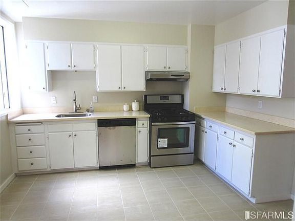 4th image of 639 24th Ave