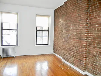 Rented by Brooklyn Heights Real Estate Inc