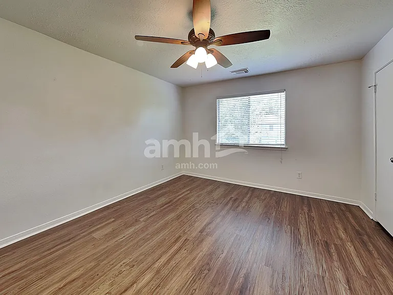 5349 Yale Dr — Photo 15