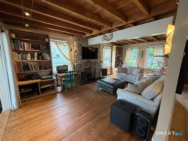 14 Pearl St — Photo 8