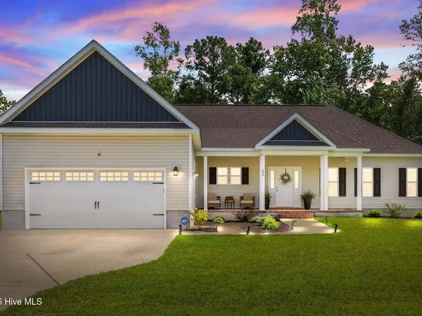 602 Bright Harvest Drive, Maysville, NC 28555