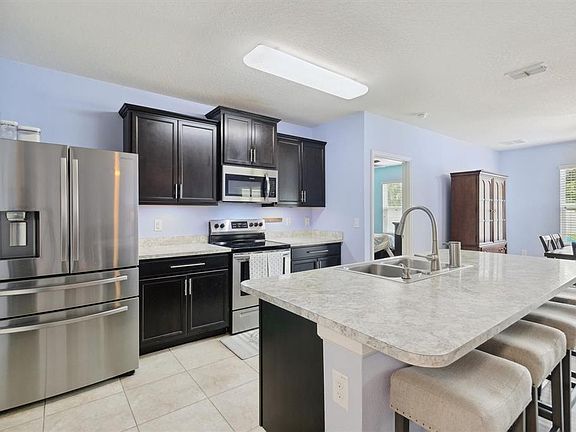 4th image of 269 Moray Dr SW