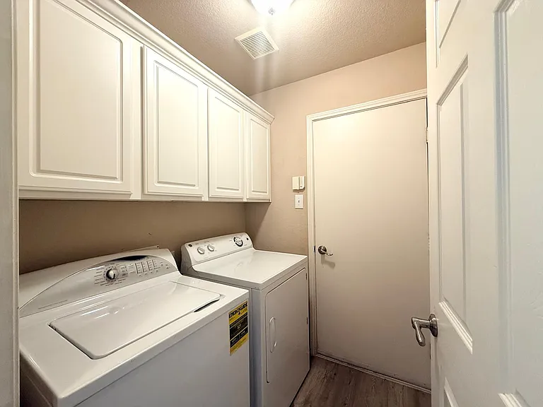 4501 Aspen Glen Rd — Photo 27