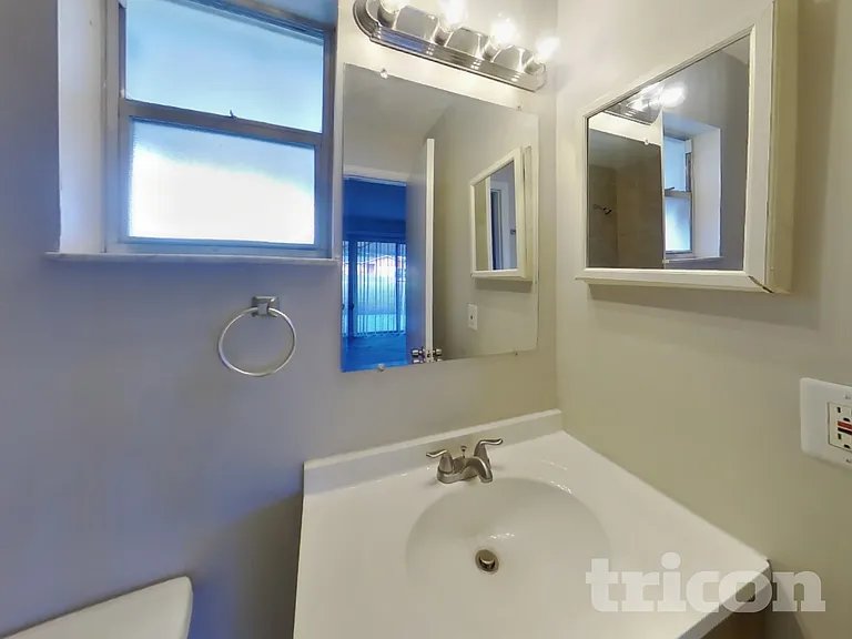 1484 Bloomingdale Rd — Photo 9