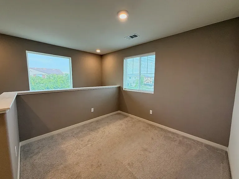 395 Mono Lake Ave — Photo 7