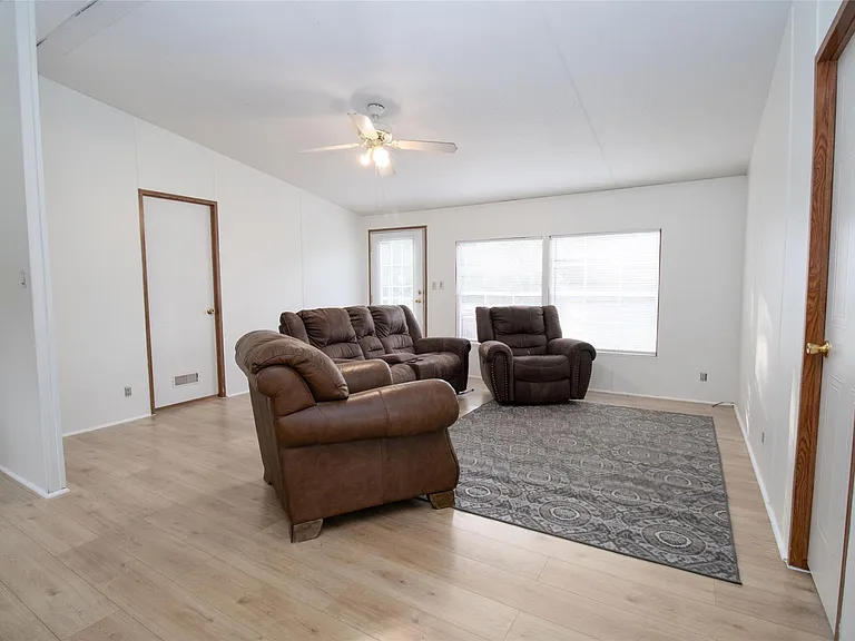 11524 Stidham Rd — Photo 15