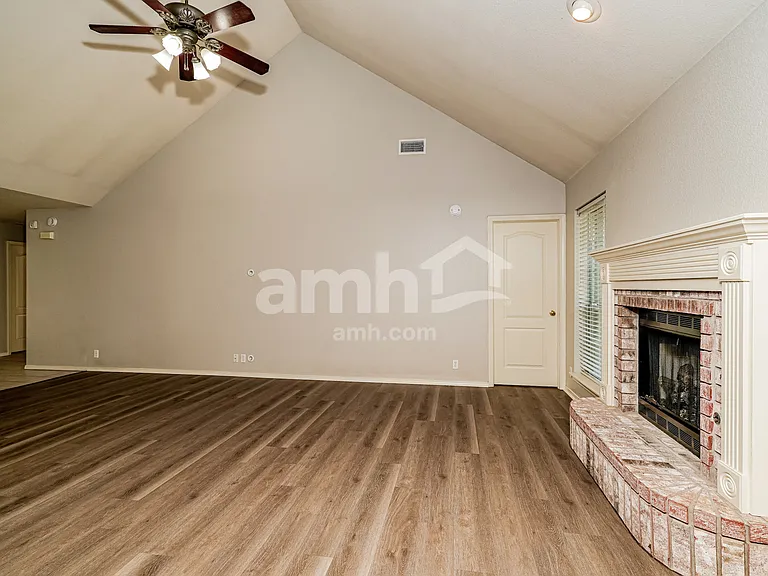 19713 E 38th Pl S — Photo 7
