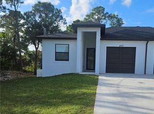 4737 14th St SW, Lehigh Acres, FL 33973