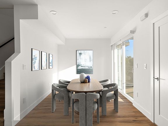 2nd image of 1853 S Longwood Ave #1853