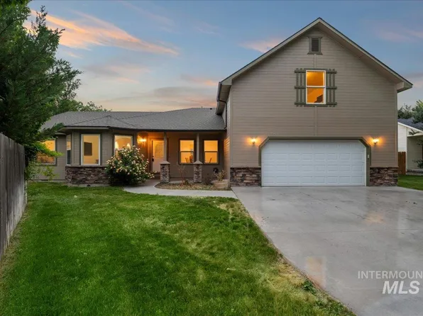 1231 N 14 E, Mountain Home, ID 83647