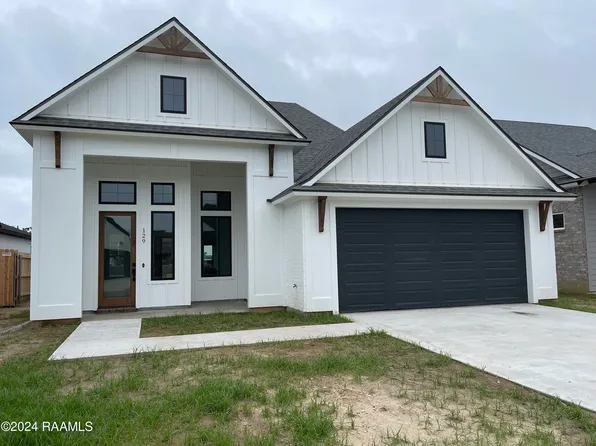 129 Lakes Edge Dr, Broussard, LA 70518