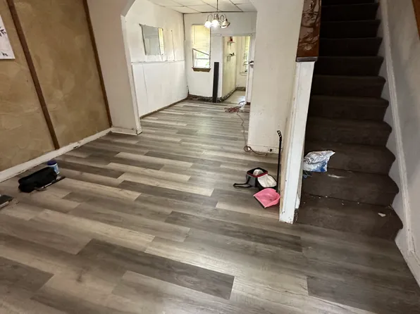 15 Florence Ave, Collingdale, PA 19023