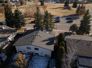 66 Boyce St, Red Deer, AB T4R 1L3