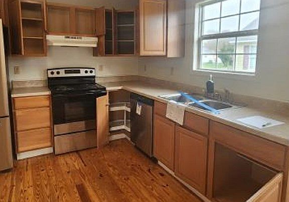 5th image of 4247 Hadlock Rd