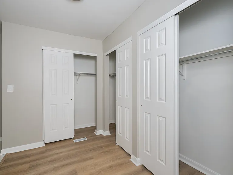 10 Kennedy Ct #B — Photo 16
