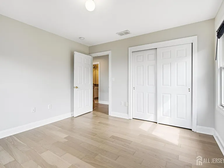 33 Melbloum Ln — Photo 24