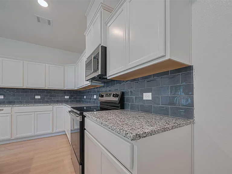 11622 Twain Dr — Photo 9