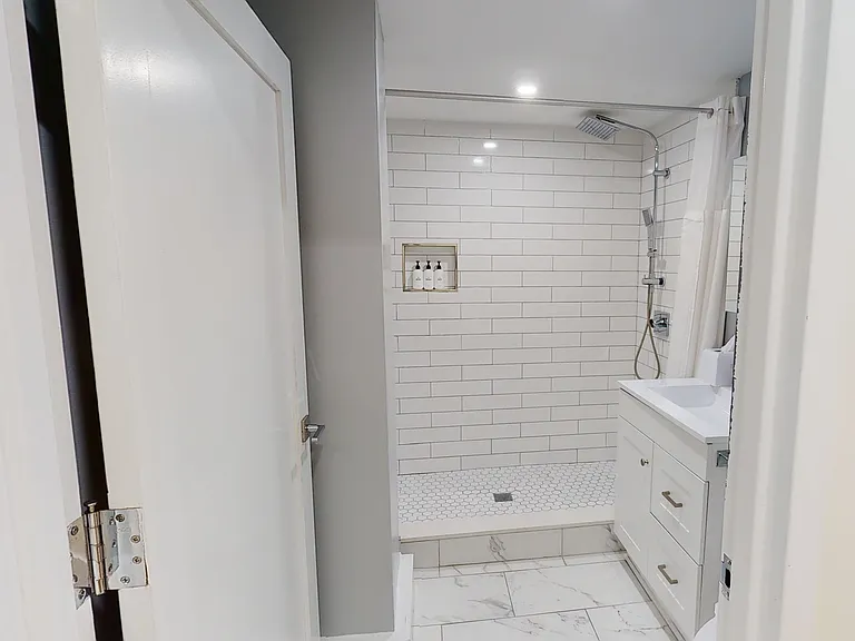 The Ledger Residences — Photo 19
