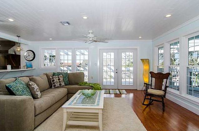 1st image of 761 Sailfish Dr