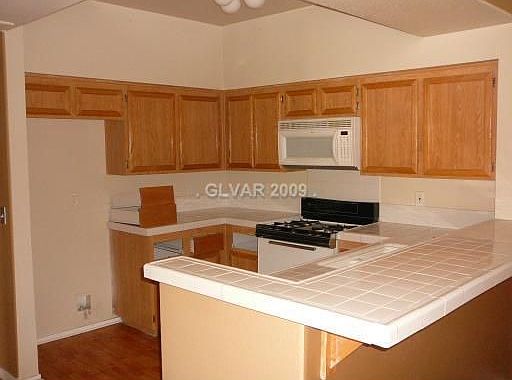3rd image of 7701 Constanso Ave Unit 202