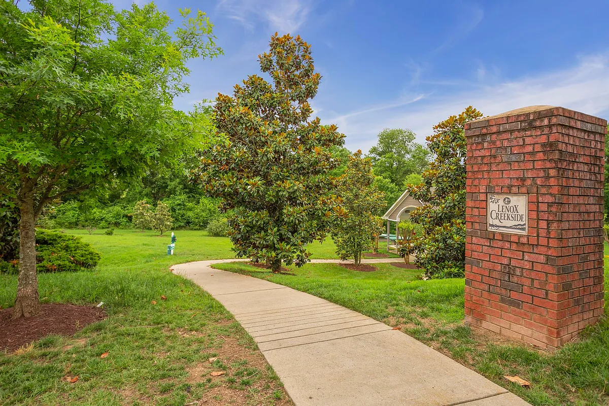 Building Photo - 8441 Callabee Way #H2