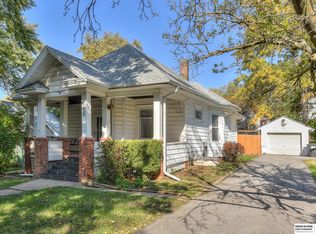 6338 Binney St, Omaha, NE 68104