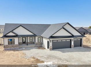 675 Sunset Rdg, Green Bay, WI 54313