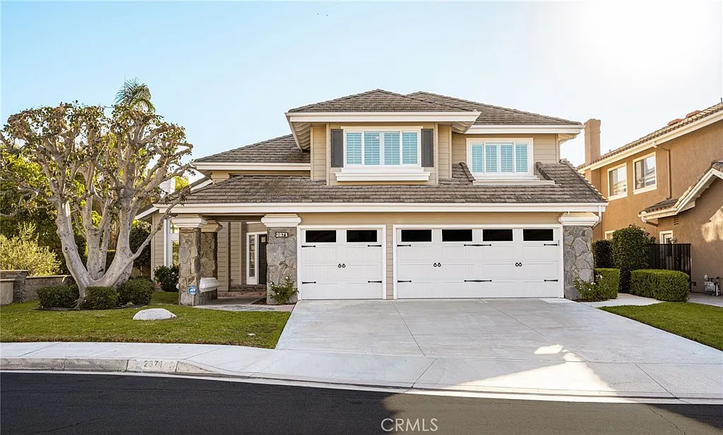 4 bed, 3447 sqft, $8,500 — Photo 1