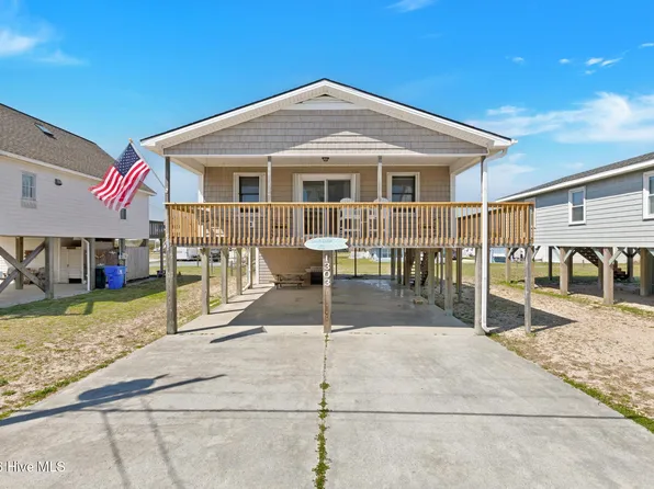 1303 N Topsail Drive, Surf City, NC 28445