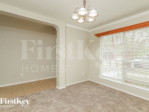 5th image of 315 Donalan Dr