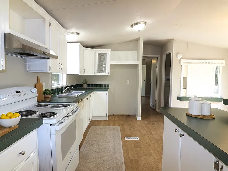 112 Private Road 483 — Photo 6