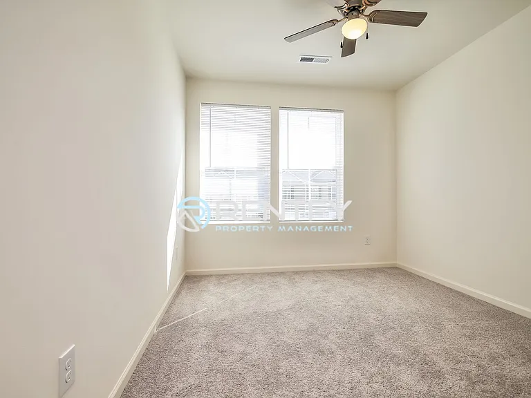 109 Span Ln — Photo 11